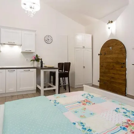Apartment Stonehouse *