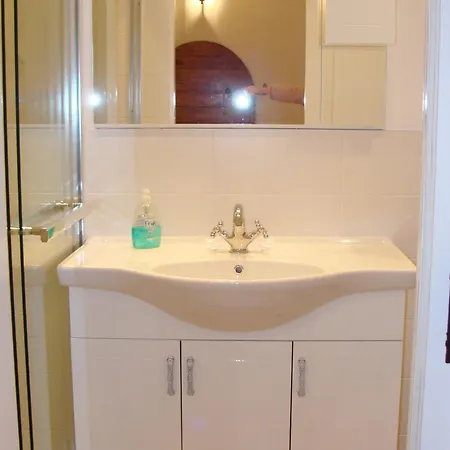 Stonehouse Apartment Icici